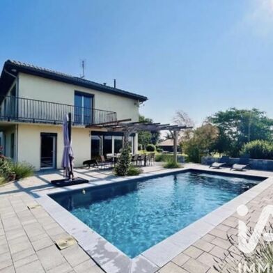 Maison 8 pièces 270000 €