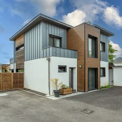 Maison 8 pièces 564000 €