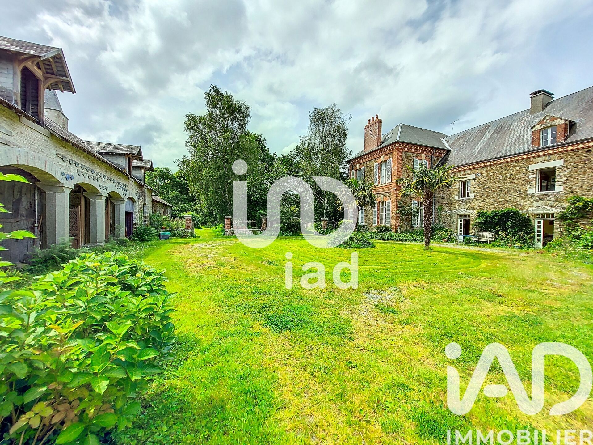 Bourgvallees - 342m² - 8p. - 6ch.