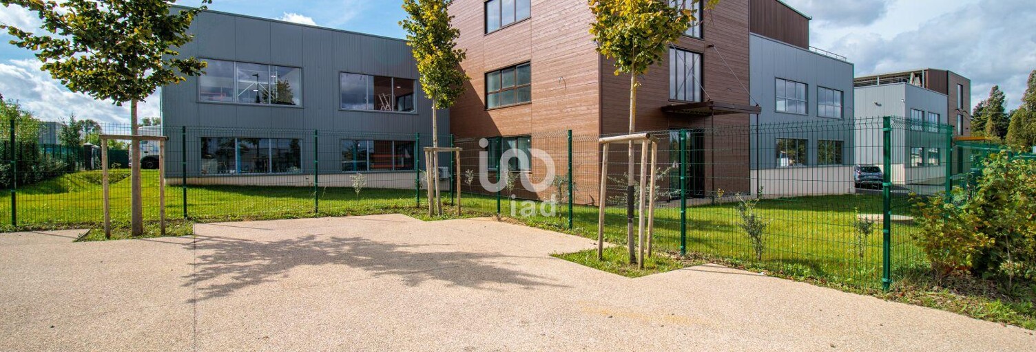 Bureau  90 m² à louer à Belloy-en-France (95270)