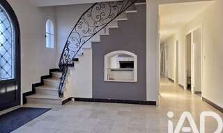 Maison 7 Pièces 220 m² à vendre à La Rochefoucauld-en-Angoumois (16110)