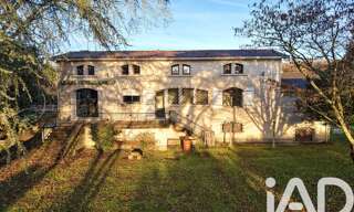 Maison 7 Pièces 220 m² à vendre à La Rochefoucauld-en-Angoumois (16110)