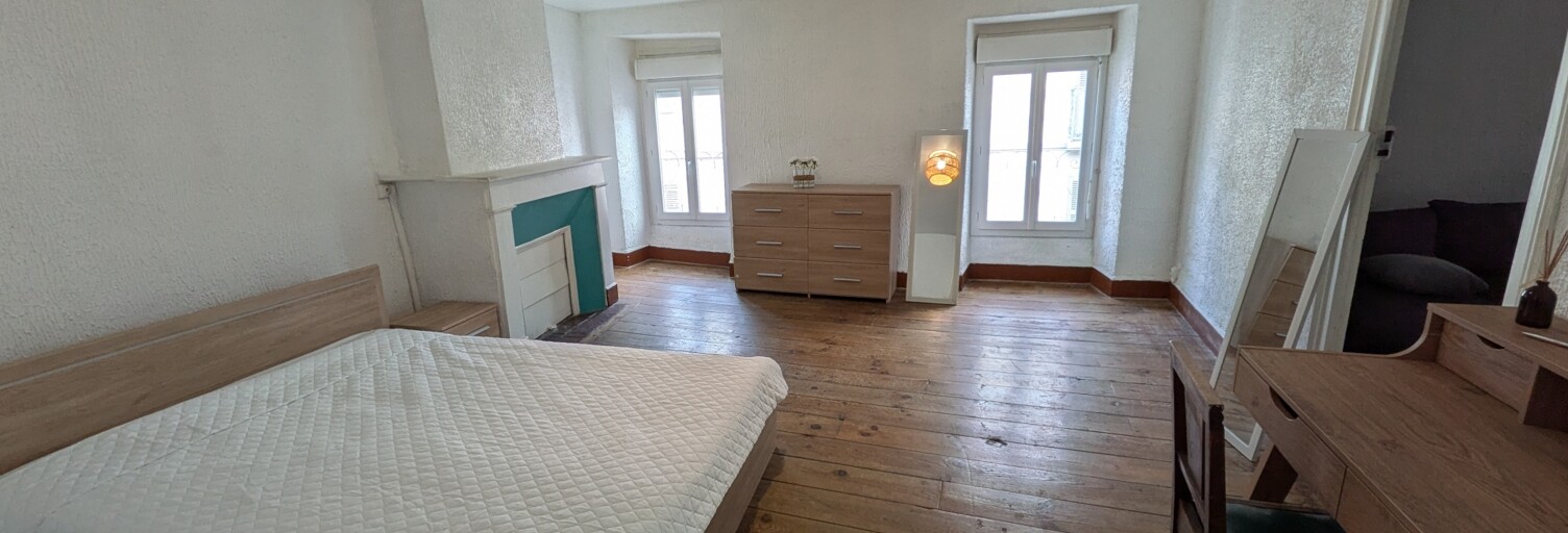 Immeuble  211 m² à vendre à Lourdes (65100)