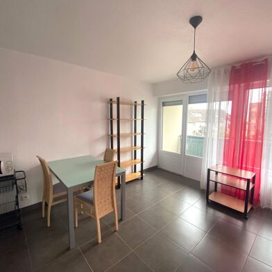 Appartement 1 pièces 780 €