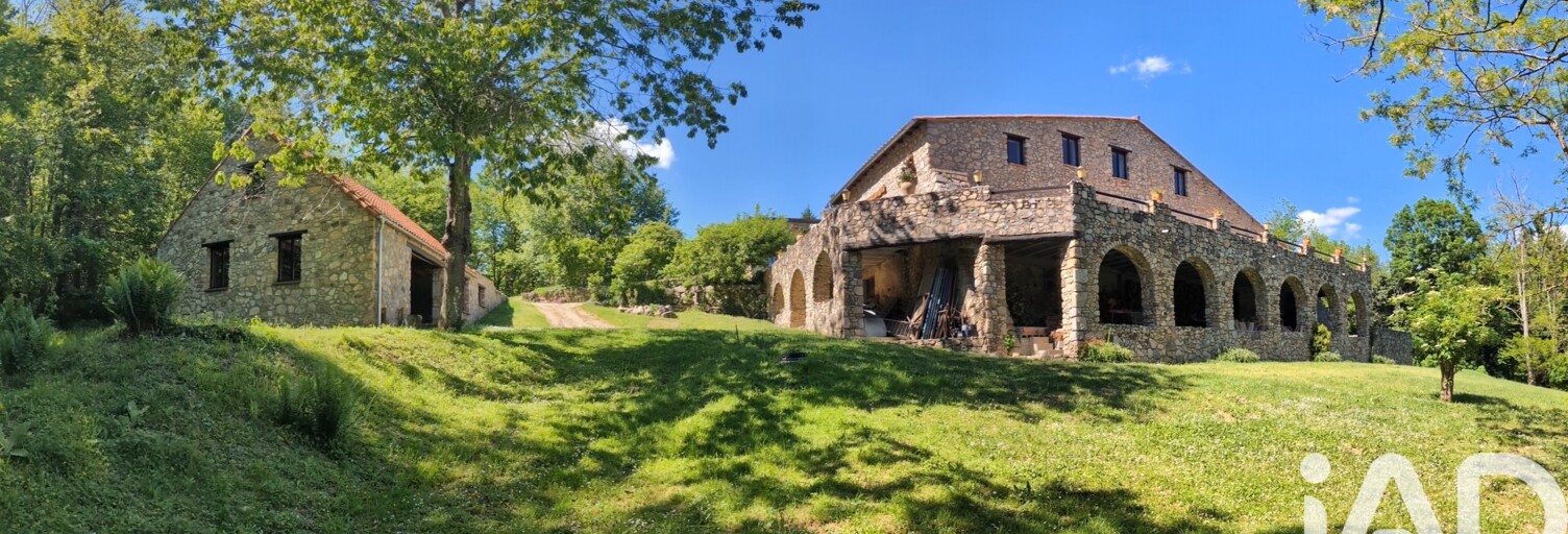 Maison 8 Pièces 195 m² à vendre à Saint-Laurent-de-Cerdans (66260)