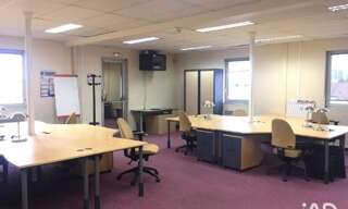 Bureau  134 m² à louer à Houilles (78800)