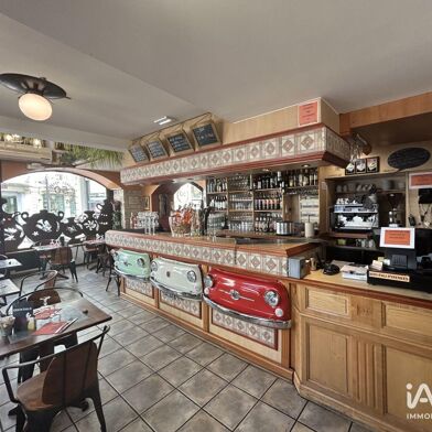 Commerce  975000 €