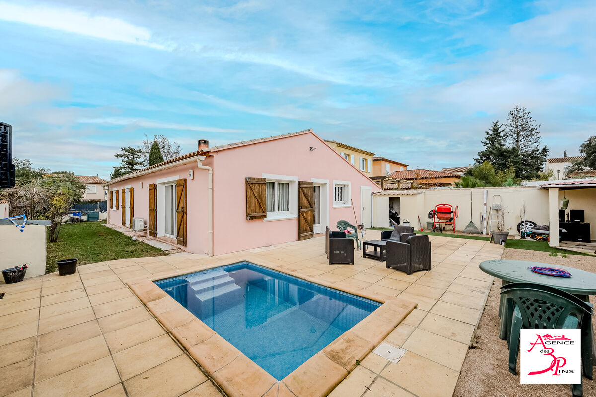 Villa / Maison  T5 à vendre Pierrefeu-du-Var 83390