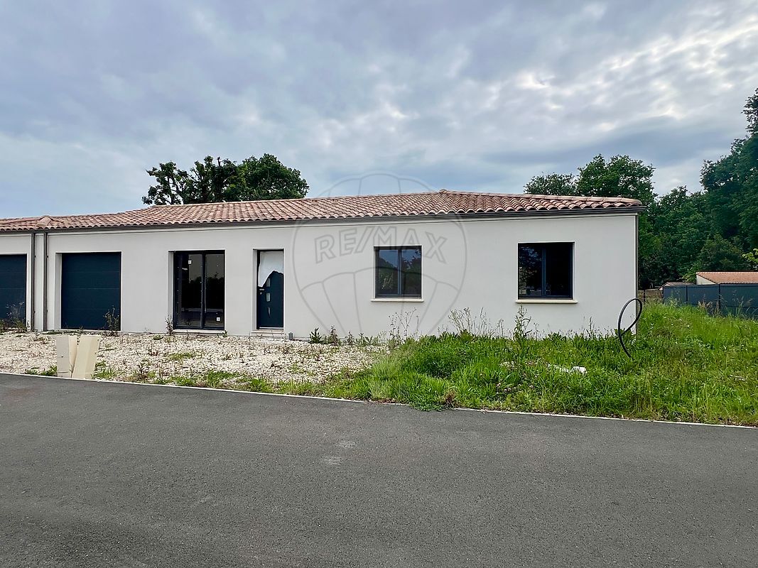 Villa / Maison  T4 à vendre Mathes (Les) 17570