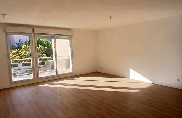 E02660033L-T4 -231 500€ - 77.51m²- — photo 4