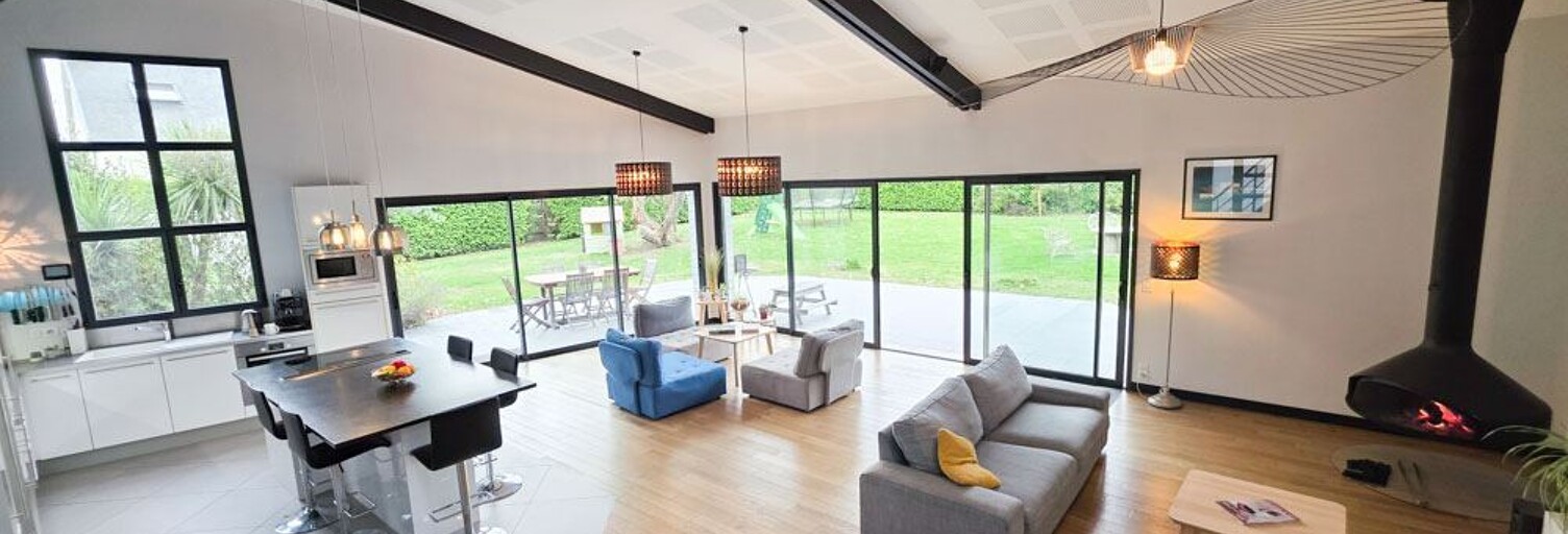 Maison 8 Pièces 250 m² à vendre à Saint-Martin-des-Champs (29600)