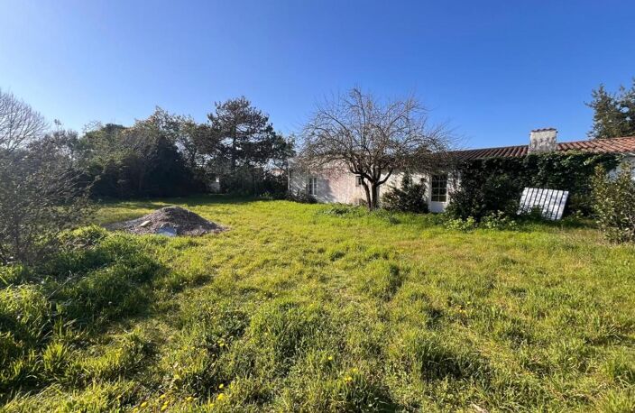 Terrain à vendre Grande Parcelle de 1 165 m² RARE à 2 pas du port de la flotte en cours de bornage — photo 4