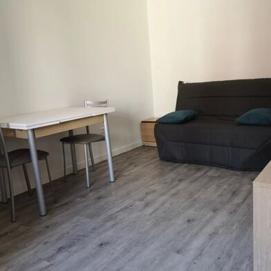 Appartement 1 pièces 370 €