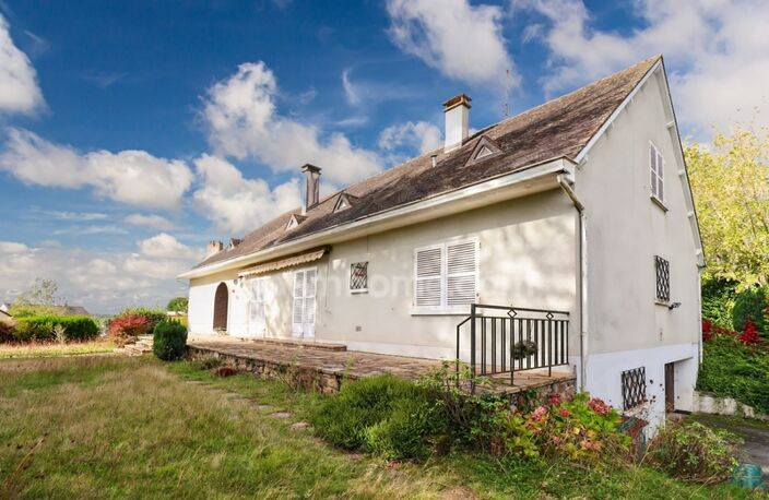 Maison Familiale Plain Pieds élevée sur sous-sol de 230 m² - 10 pièces -5 Chambres - Terrain 4000 m² environ 87190 MAGNAC LAVAL — photo 3