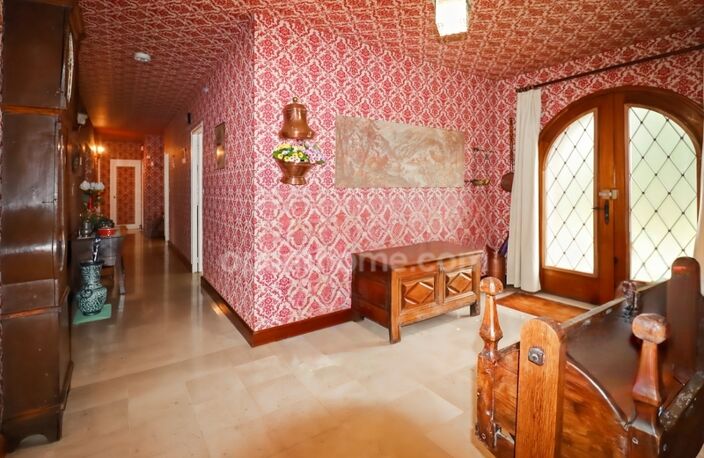 Maison Familiale Plain Pieds élevée sur sous-sol de 230 m² - 10 pièces -5 Chambres - Terrain 4000 m² environ 87190 MAGNAC LAVAL — photo 4