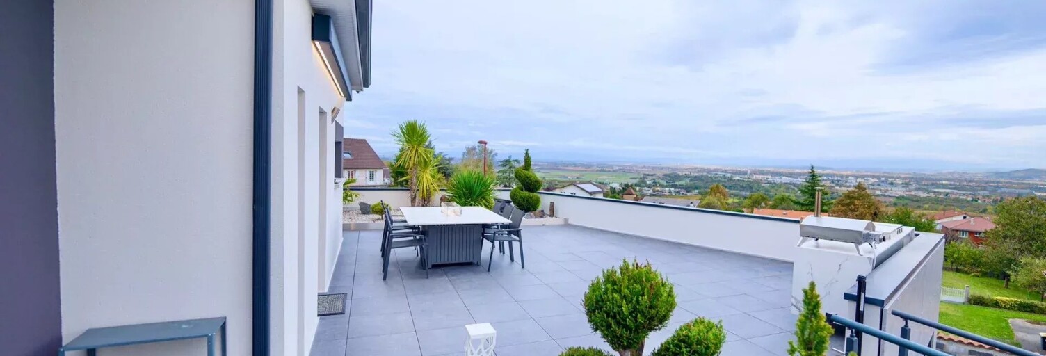 Maison 6 Pièces 222 m² à vendre à Châteaugay (63119)