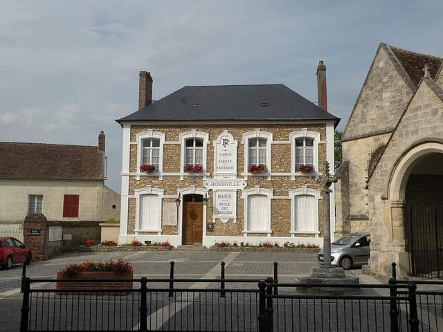 Terrain à vendre de 613,00 m² HENONVILLE (60) — photo du bien