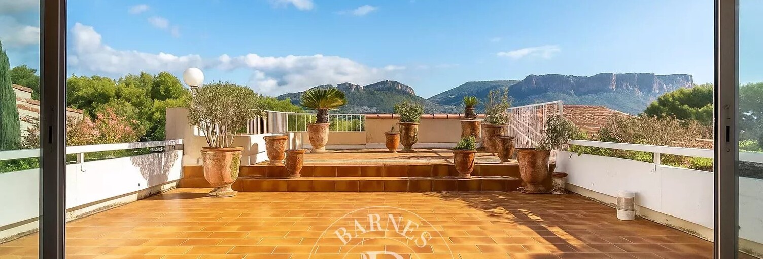 Appartement 7 Pièces 144 m² à vendre à Cassis (13260)