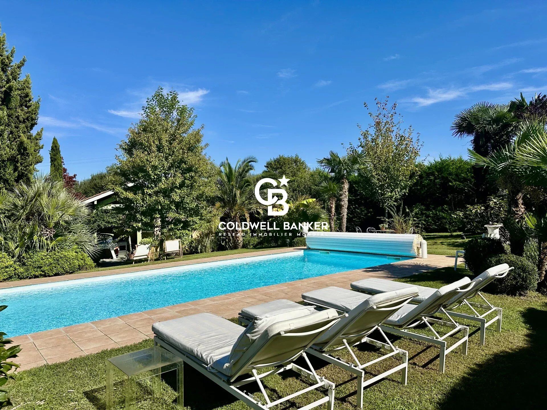 Villa / Maison  T7 à vendre Saubrigues 40230