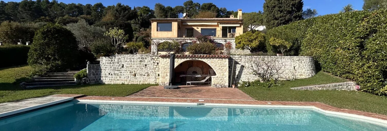 Maison 8 Pièces 172 m² à vendre à La Colle-sur-Loup (06480)