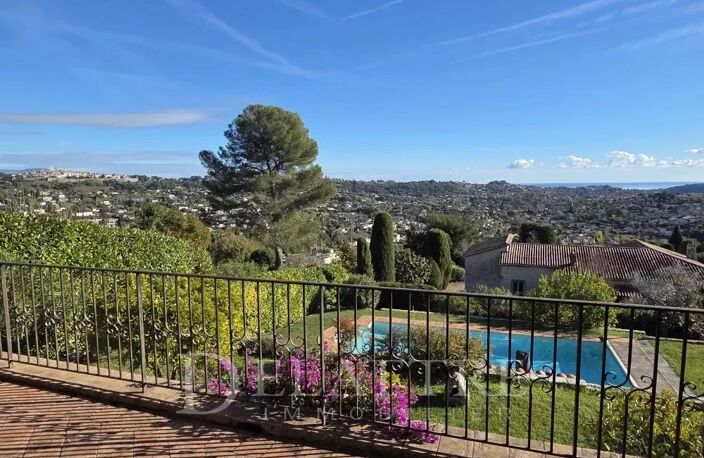 LA COLLE SUR LOUP — photo 2