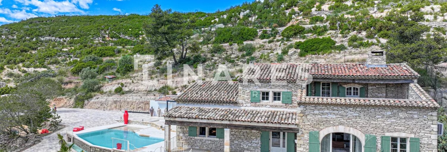 Maison 9 Pièces 300 m² à louer à Aix-en-Provence (13100)