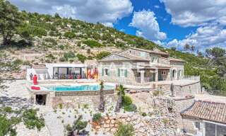 Maison 9 Pièces 300 m² à louer à Aix-en-Provence (13100)