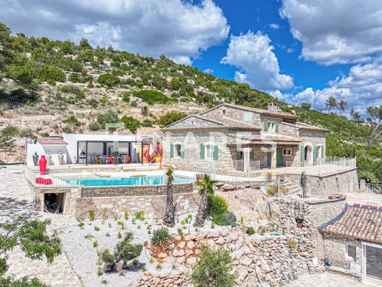 PARFAITE ALCHIMIE -  Villa T5 de 230m2 +  Appartement T3 de 70m2 — photo 1