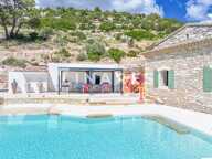 PARFAITE ALCHIMIE -  Villa T5 de 230m2 +  Appartement T3 de 70m2 — photo 2