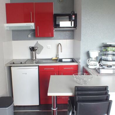 Appartement 1 pièces 915 €