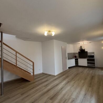 Appartement 3 pièces 695 €