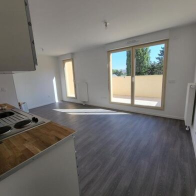 Appartement 1 pièces 810 €