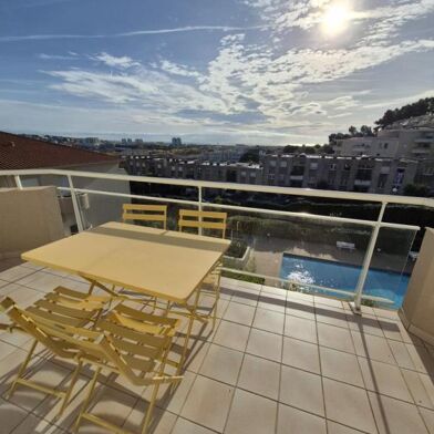 Appartement 1 pièces 900 €