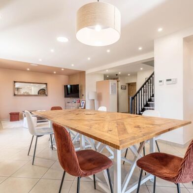 Maison 6 pièces 630000 €