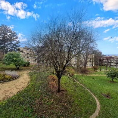 Appartement 6 pièces 399000 €