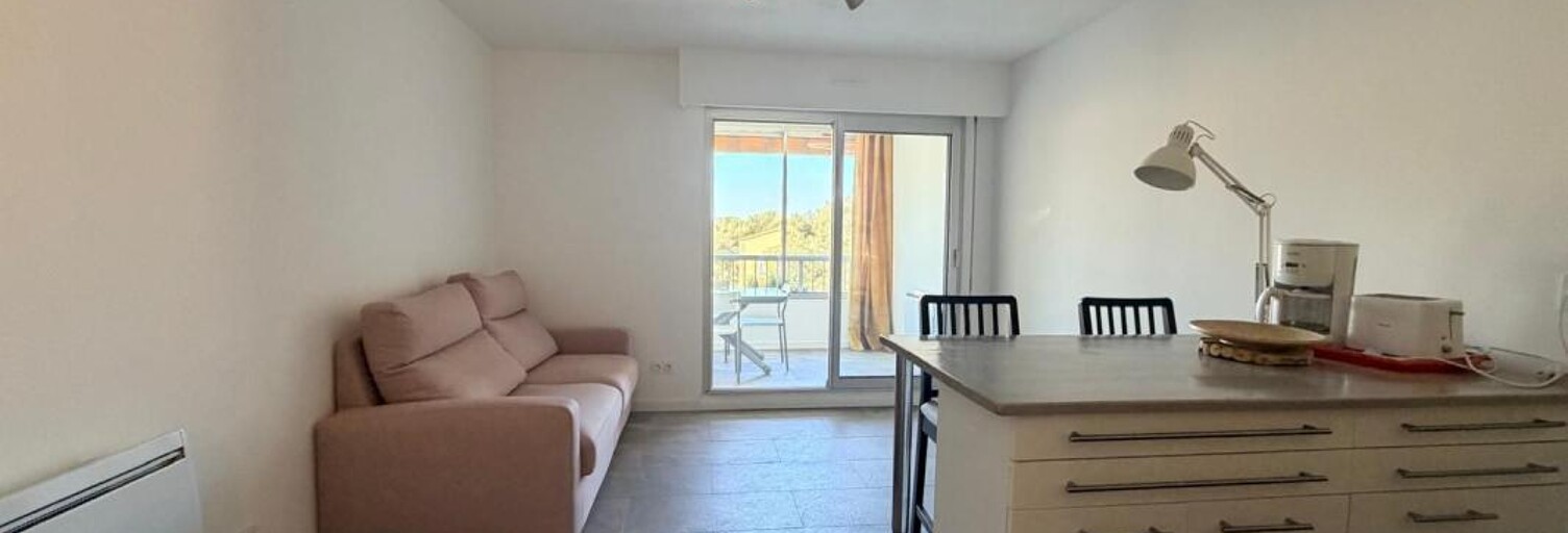 Appartement 1 Pièce 30 m² à vendre à Saint-Mandrier-sur-Mer (83430)