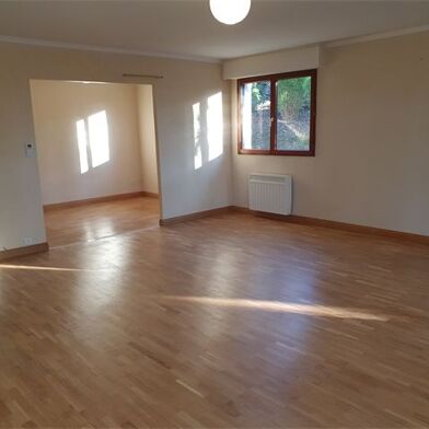 Appartement 3 pièces 1230 €