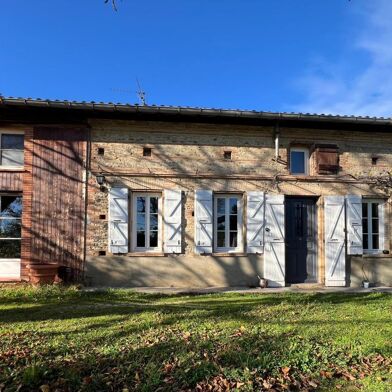 Immeuble  593600 €