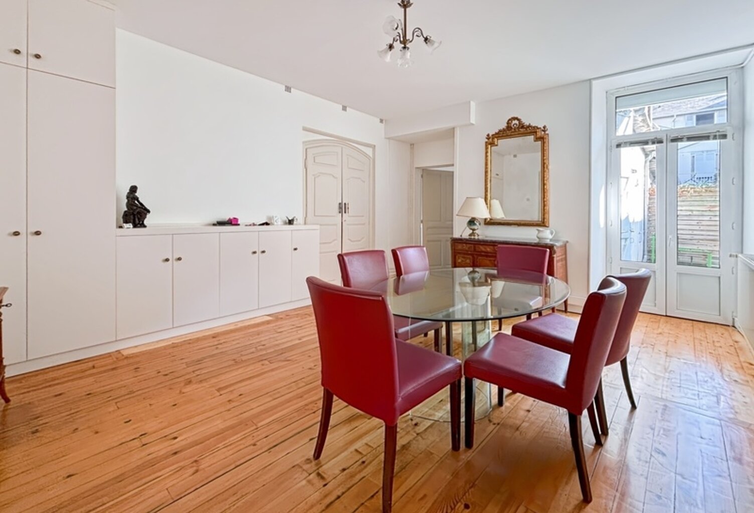 Superbe Appartement Haussmannien Rénové en Plein Cœur de Tarbes — photo 1