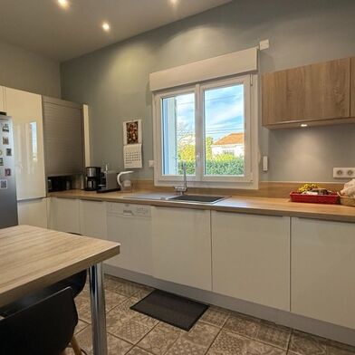 Maison 8 pièces 438000 €