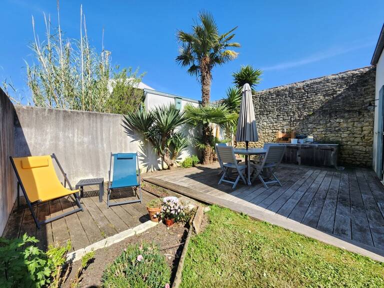 À VENDRE ILE D'OLERON – Maison individuelle coup de cœur 5 pièces – Terrain clos & terrasses + Garage – 339 150 € FAI — photo 1