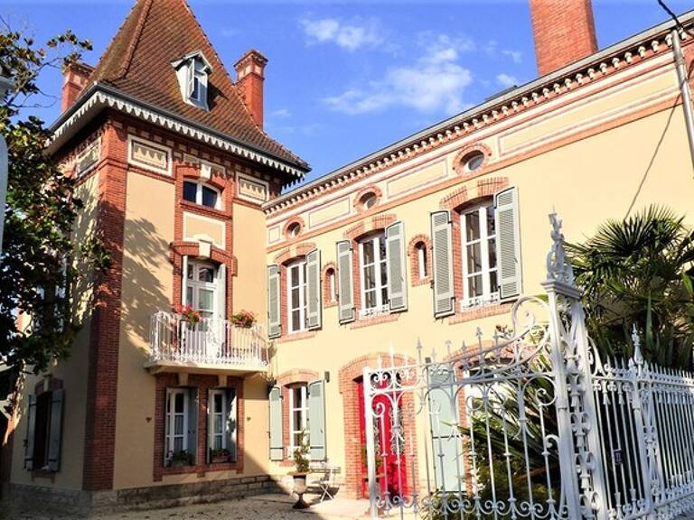 Dpt Gers (32), AIRE SUR L ADOUR proche, PROPRIETE BOURGEOISE du XIX, sans travaux, avec gite indépendant, maison de gardien, avec jardin, garage, piscine, sur les Chemins de St jacques — photo 1