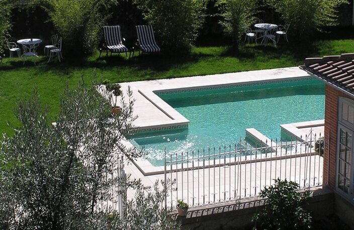 Dpt Gers (32), AIRE SUR L ADOUR proche, PROPRIETE BOURGEOISE du XIX, sans travaux, avec gite indépendant, maison de gardien, avec jardin, garage, piscine, sur les Chemins de St jacques — photo 2