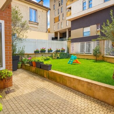 Appartement 6 pièces 695 €