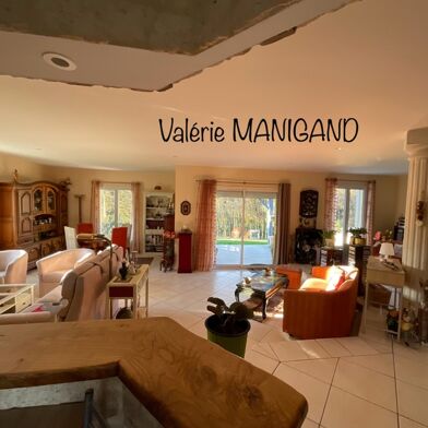 Maison 6 pièces 303000 €