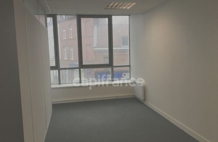 Dpt Nord (59), à vendre ROUBAIX immeuble de rapport Bureau 67m2 centre-ville en zone franche et QQPV au pied des transports — photo 2