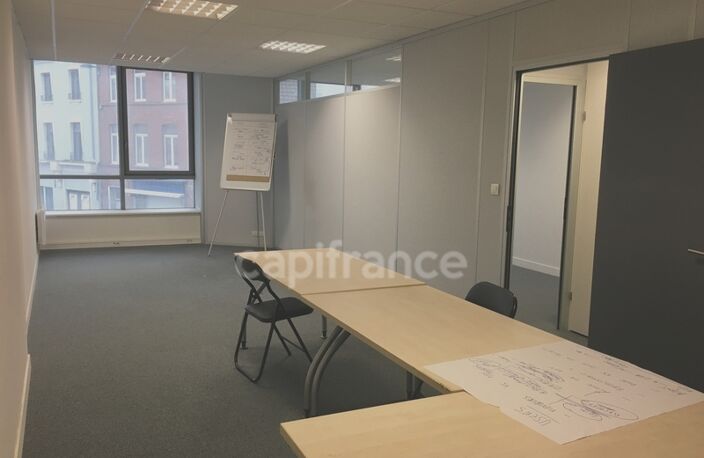 Dpt Nord (59), à vendre ROUBAIX immeuble de rapport Bureau 67m2 centre-ville en zone franche et QQPV au pied des transports — photo 3