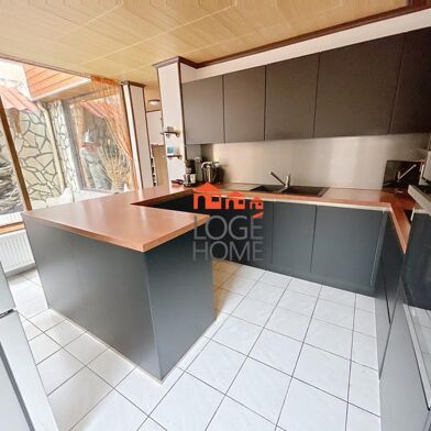 Appartement 5 pièces 249100 €