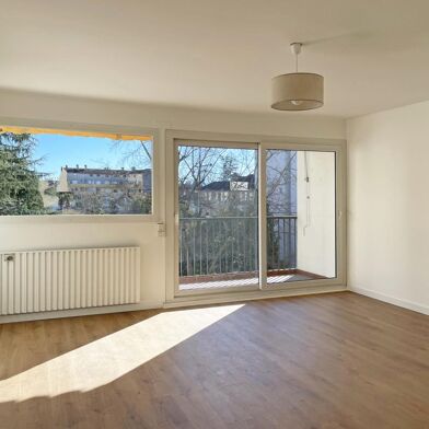 Appartement 3 pièces 865 €