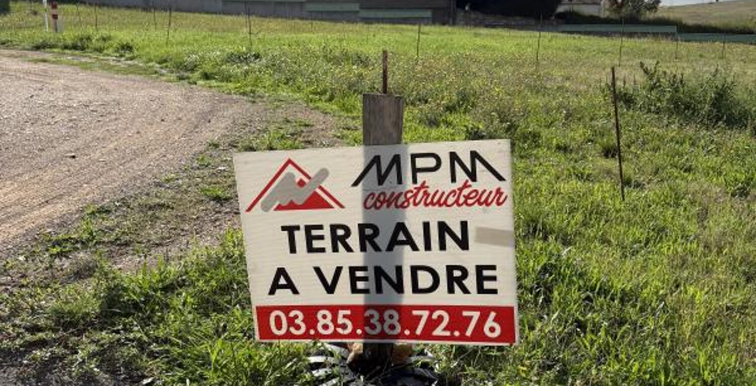 Terrain constructible à Hurigny — photo 1